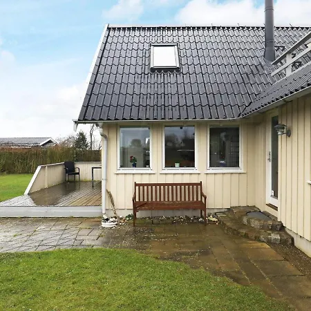 Casa vacanze Spacious Holiday Home At Bogense Funen With Indoor Whirlpool